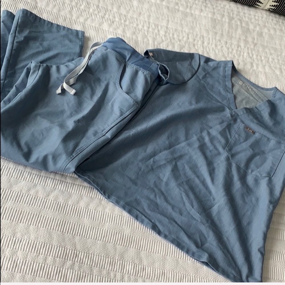 Figs heather indigo top